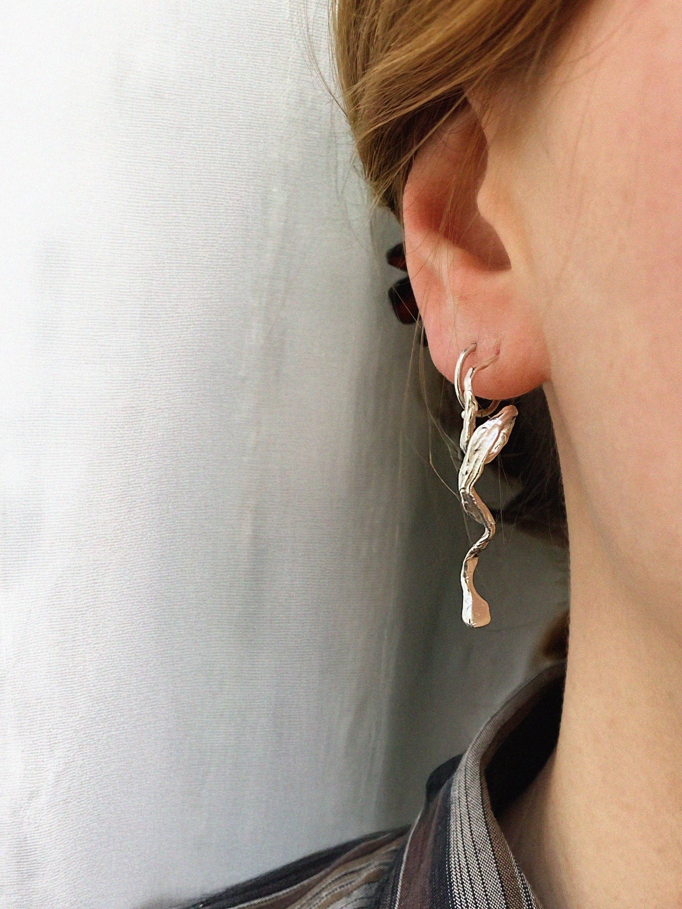 Sculptural studs 01